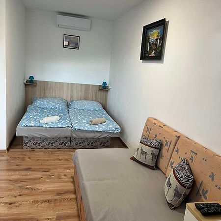 Bekivi Apartmany Dunajska Streda Exterior photo